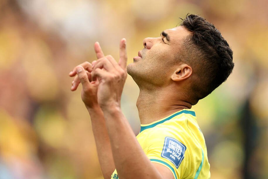 Casemiro marca e se torna o segundo mais velho a balançar as redes pelo Brasil