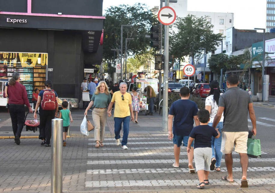 CNI revela que trabalhador brasileiro prioriza salário e estabilidade no emprego
