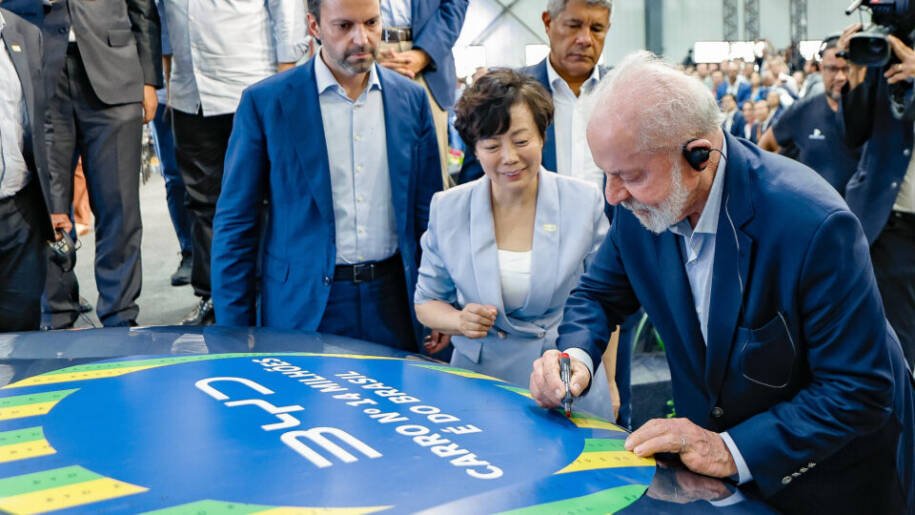 CUT e Anfavea pressionam Lula contra isenção à BYD e geram polêmica