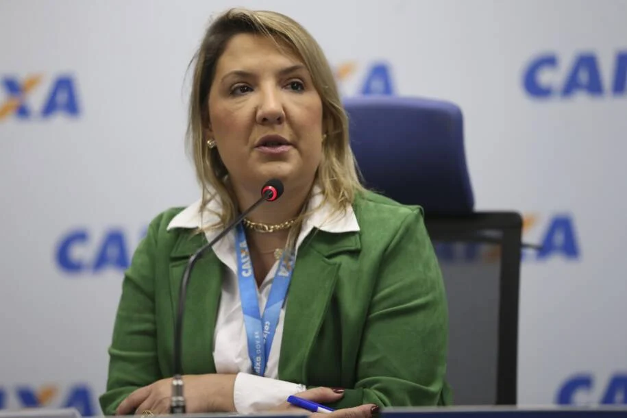 Daniella Marques se licencia da Legend para apoiar Flávio Bolsonaro na pré-campanha