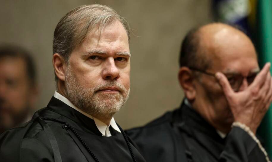 Dias Toffoli assume TSE e garante: 'O povo decide o processo eleitoral'