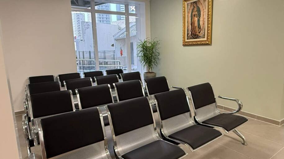 Diogo Demarchi inaugura nova recepção do Complexo Madre Teresa em Itajaí