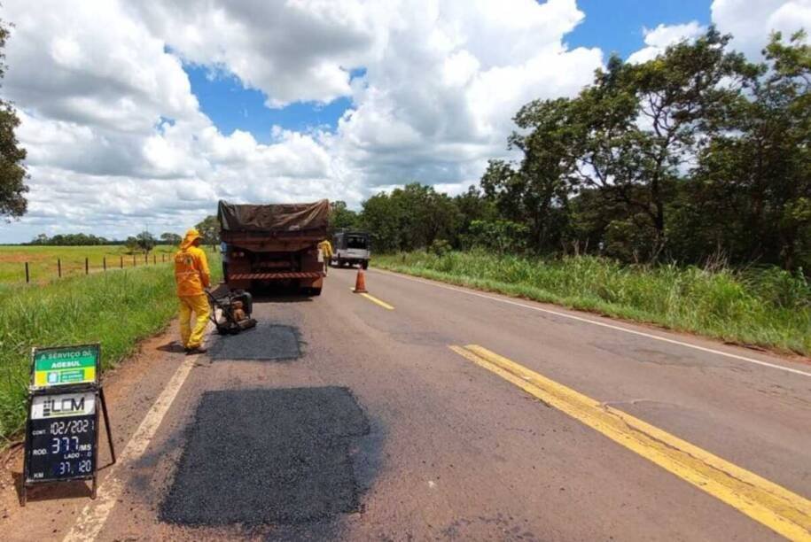 Eduardo Riedel anuncia concessão de 220 km de rodovias e gera expectativa no setor