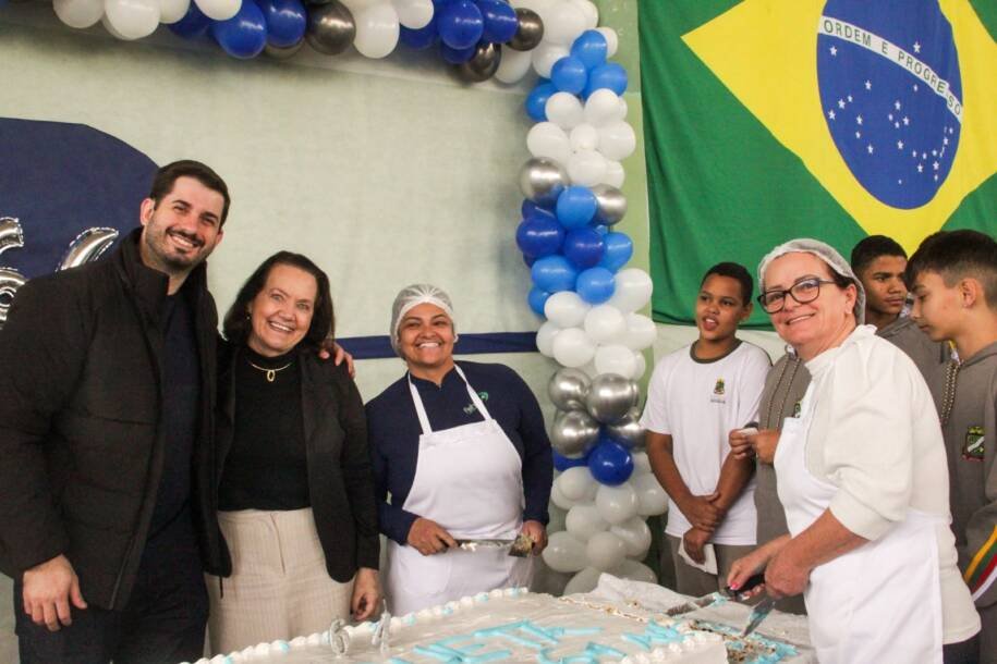 Escola Paquetá celebra 64 anos e recebe elogios de André Vechi pela educação