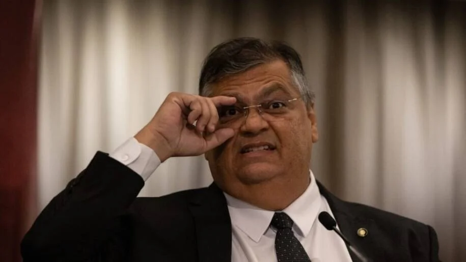 Flávio Dino anula decisão do TRE-PR e defende liberdade de expressão sobre Dallagnol
