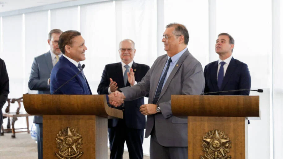 Flávio Dino assume como ministro substituto do TSE e gera expectativa para eleições