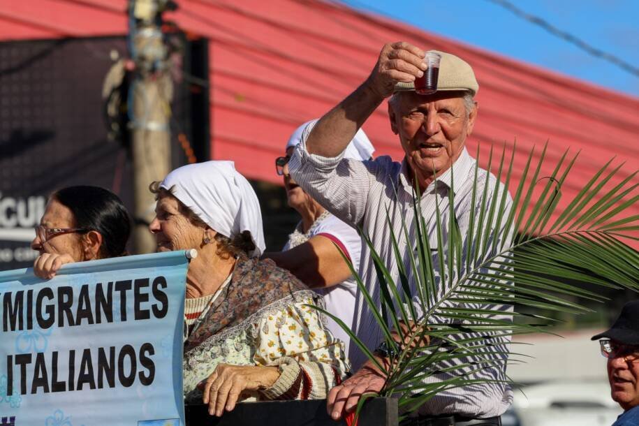 Governador Jorginho Mello celebra 122 anos de Presidente Getúlio na Expofeira do Leite
