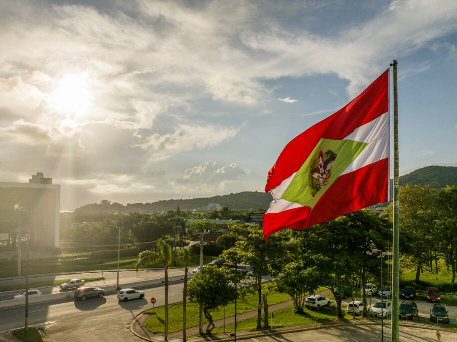 Governador Jorginho Mello garante R$ 3,6 bilhões na economia com 13º salário