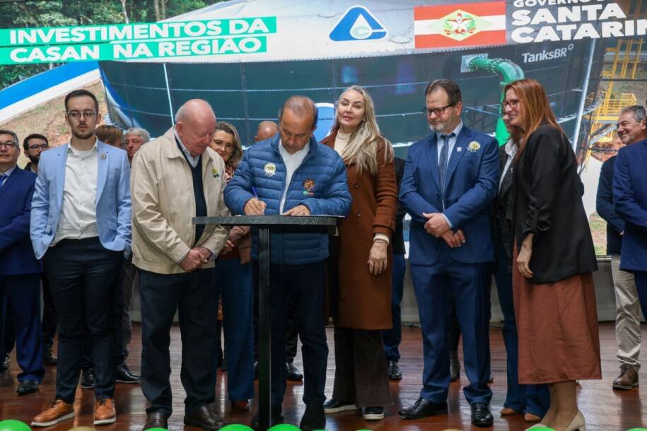 Governador Jorginho Mello inaugura estrada e destaca melhorias no Hospital São José