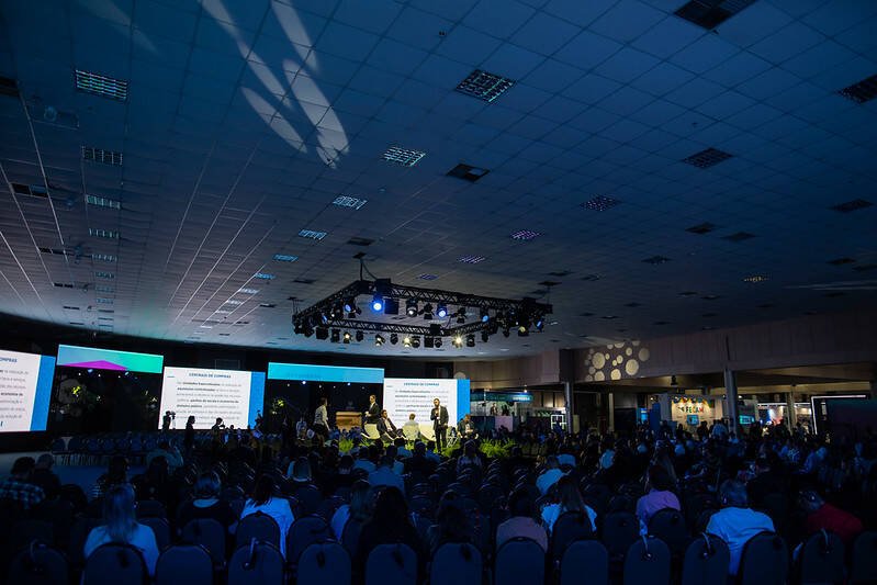 Governo de Santa Catarina destaca programa Pet Levado a Sério no Summit Cidades 2026