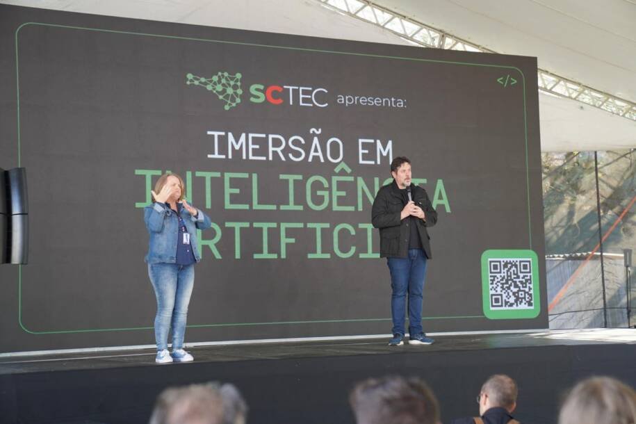Governo de Santa Catarina promove SCTEC e capacita 4 mil em tecnologia e IA