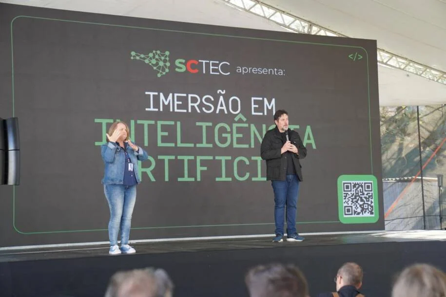 Governo de Santa Catarina promove SCTEC e capacita 4 mil em tecnologia e IA