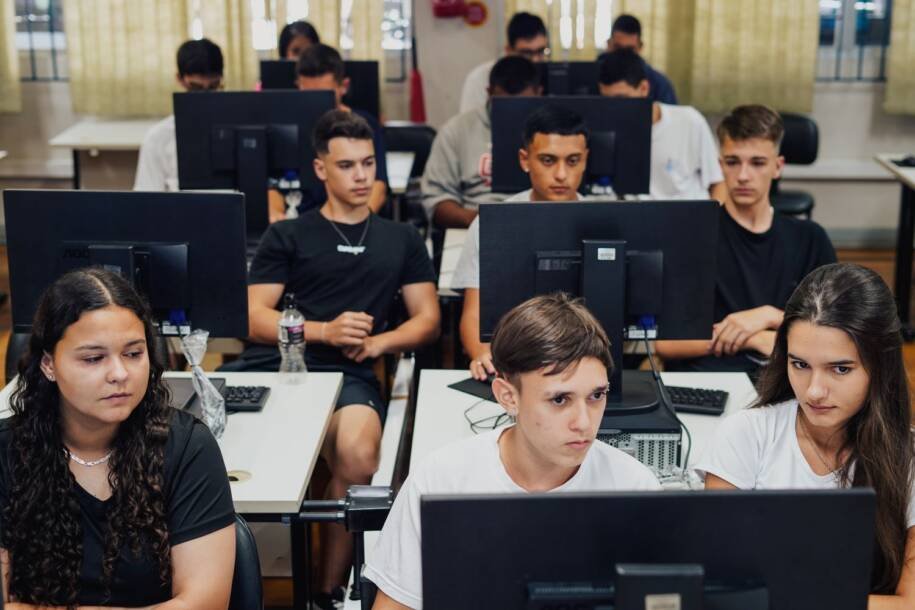 Governo de SC anuncia 3.235 vagas em cursos técnicos gratuitos e gera expectativa
