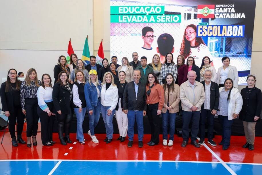 Governo de SC entrega EEB Neusa Neli Massolini e investe R$ 27,9 milhões na educação