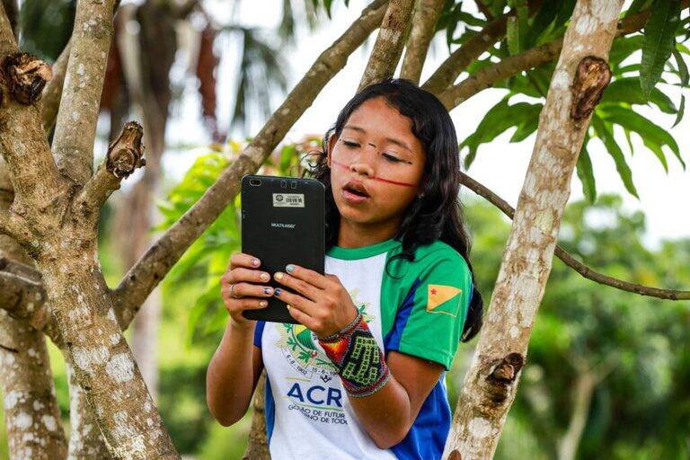 Governo do Brasil investe R$ 20 milhões e leva internet a 90 mil moradores em 17 estados