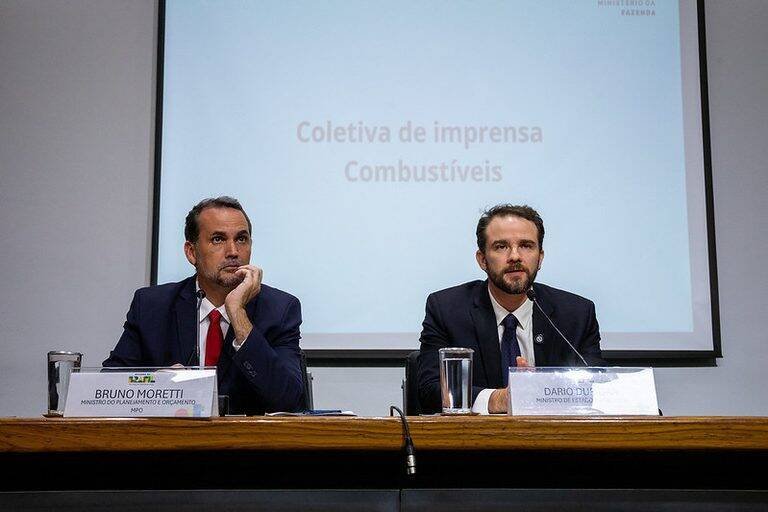 Governo Federal inicia retirada de subvenções aos combustíveis e gera polêmica