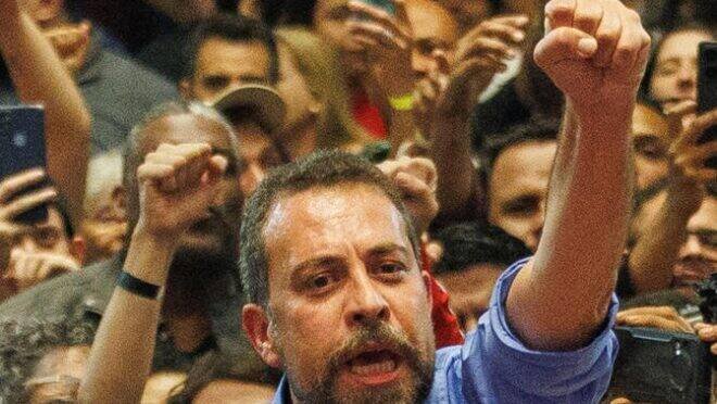 Guilherme Boulos admite que PT perde e relança campanha ‘Porta-Vozes do Lula’