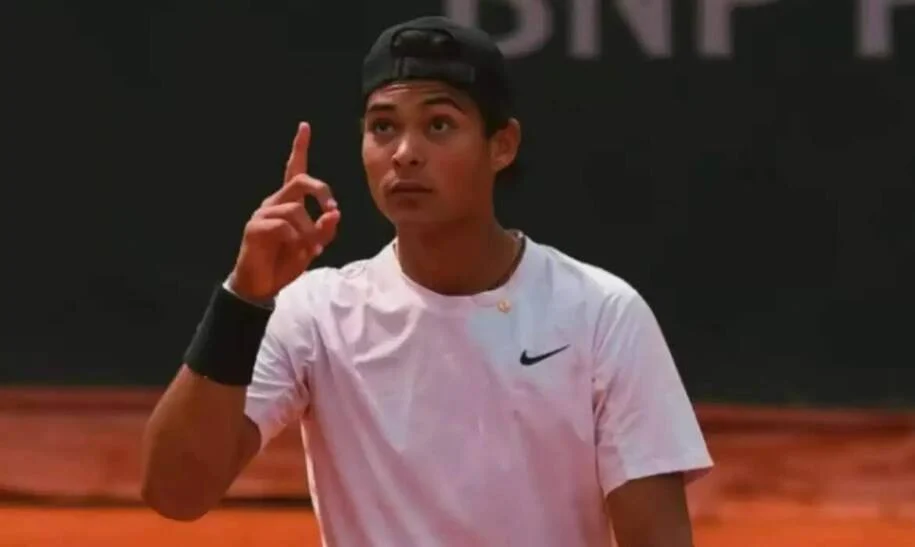Guto Miguel conquista título histórico e faz história em Roland Garros!
