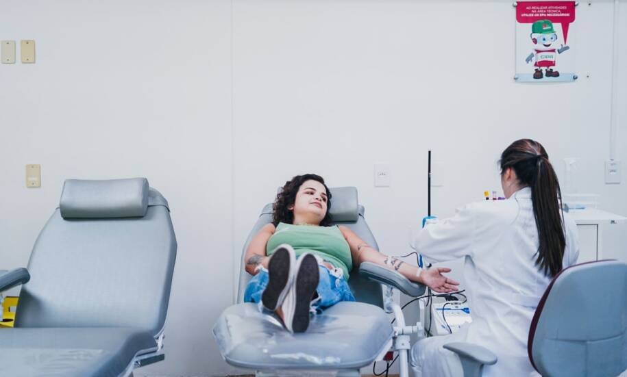 Hemosc convoca catarinenses a doarem sangue em Junho Vermelho e Copa do Mundo