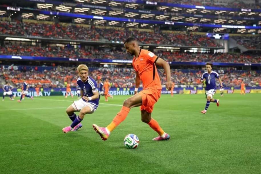 Holanda e Japão empatam em 2 a 2 e desafiam Brasil na Copa do Mundo