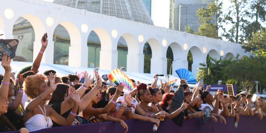 Indianarae Siqueira lidera manifesto por mais representantes LGBTQIA+ no Congresso