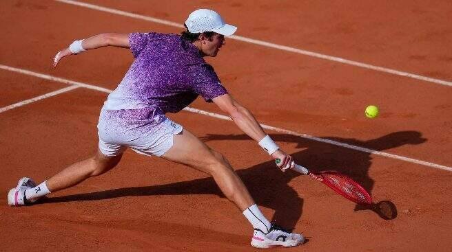João Fonseca desafia Casper Ruud em busca de nova vitória em Roland Garros