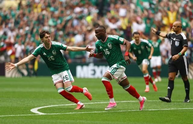 Julián Quiñones marca primeiro gol da Copa do Mundo e supera Cristiano Ronaldo
