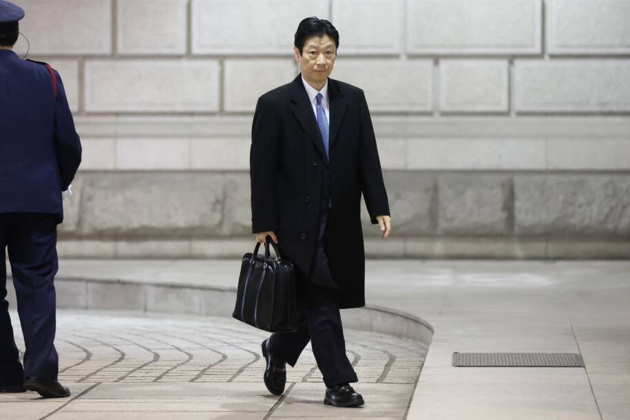 Kazuo Ueda é hospitalizado e vice do Banco do Japão assume coletiva decisiva