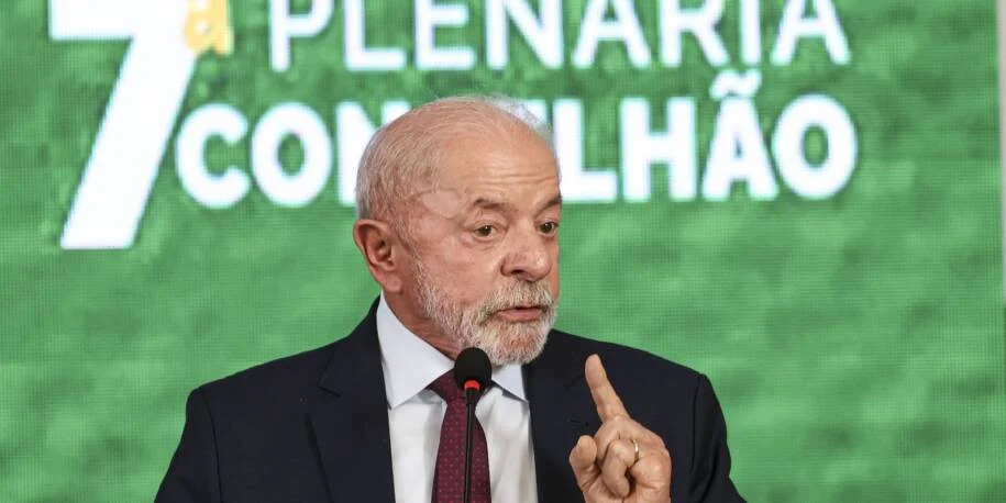 Lula anuncia envio de mensagens sobre celulares roubados e gera polêmica
