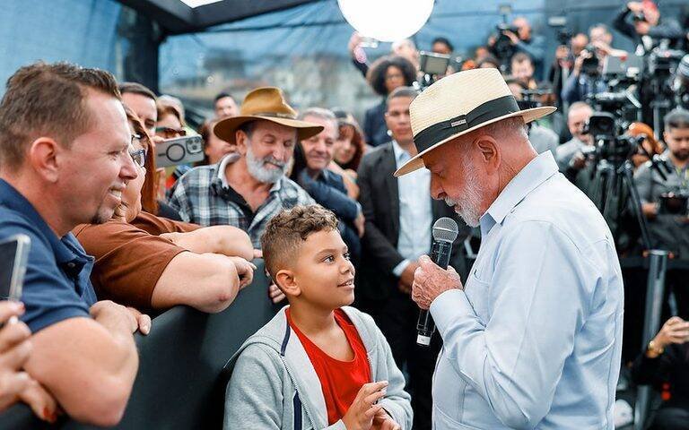 Lula anuncia R$ 89,3 milhões para transformar Hospital Luxemburgo em 100% SUS