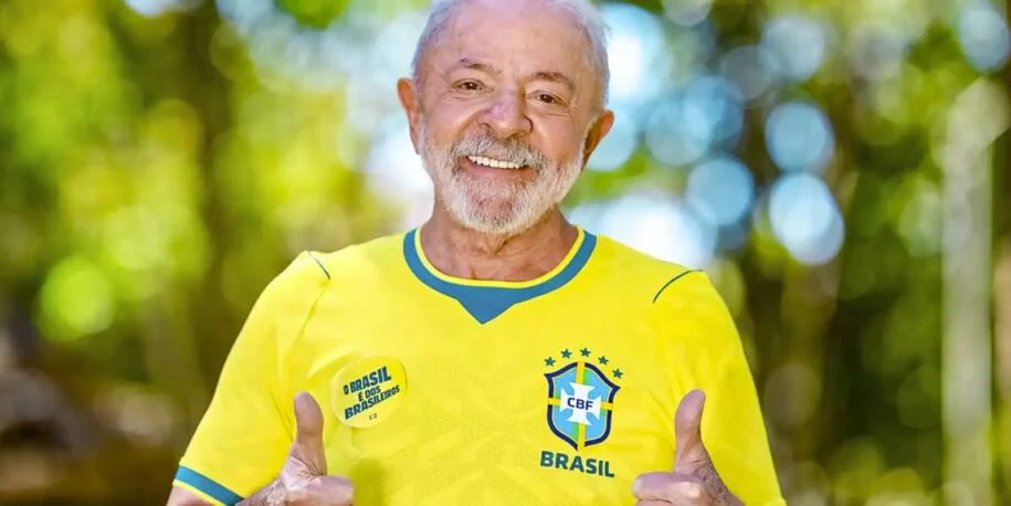 Lula apoia seleção brasileira e pede alma na estreia da Copa contra Marrocos