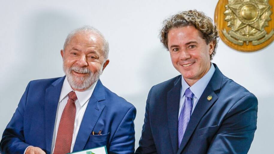 Lula apoia Veneziano Vital do Rêgo na Paraíba e gera tensão na política local