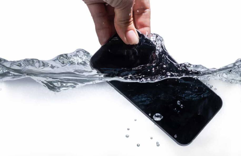 Michelle Menhem revela: Mitos sobre celulares que você precisa parar de acreditar!