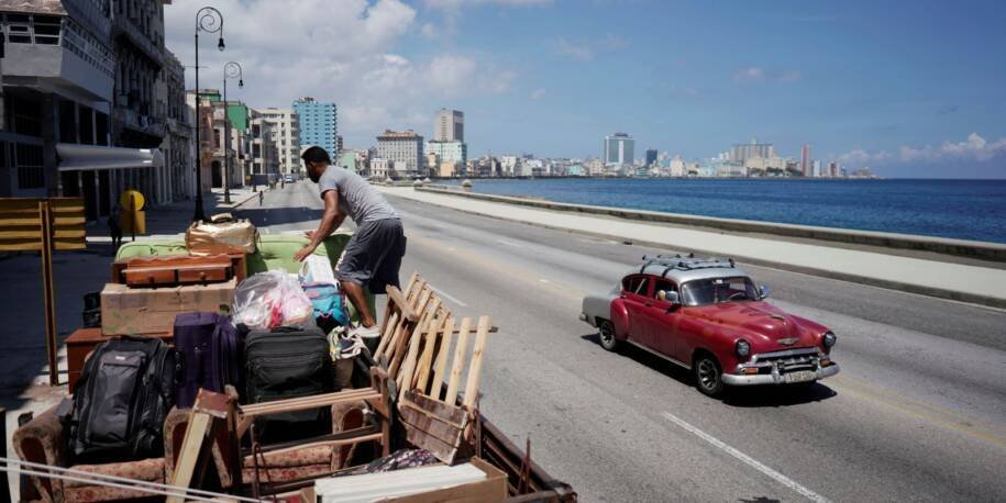 Miguel Díaz-Canel propõe reformas em Cuba enquanto bloqueio dos EUA se agrava