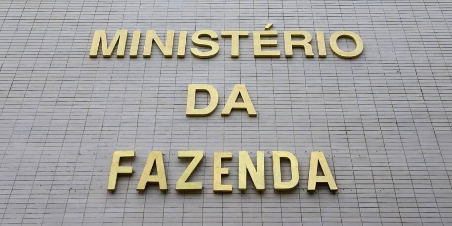 Ministério da Fazenda revela R$ 340 bilhões em desonerações tributárias e cria grupo de trabalho