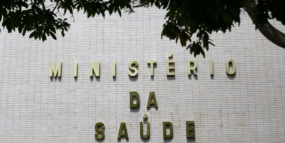 Ministério da Saúde revela aumento alarmante de 125% nas denúncias de violência infantojuvenil