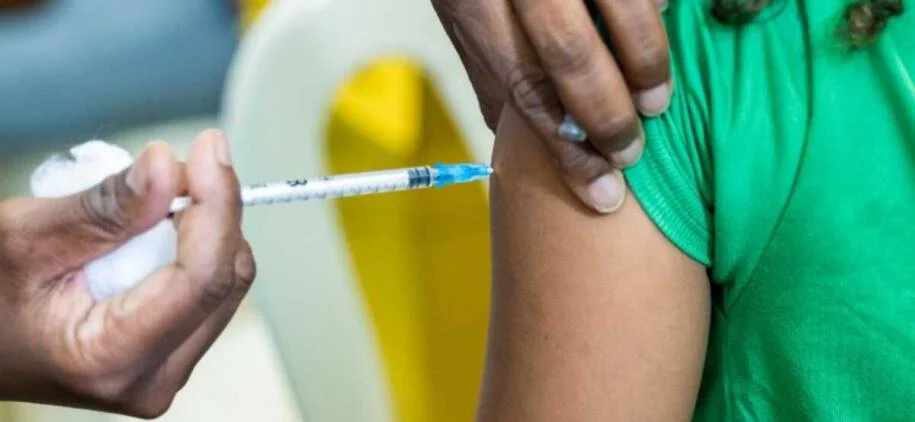 Ministério da Saúde suspende vacina do Butantan após reações severas; entenda!