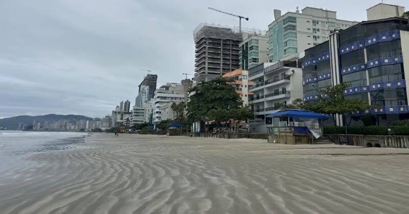 Ministério Público de Santa Catarina suspende alargamento da faixa de areia em Itapema