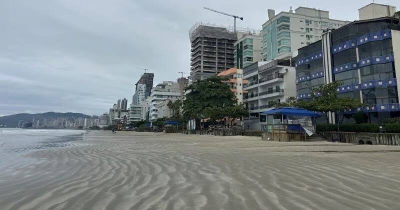Ministério Público de Santa Catarina suspende alargamento da faixa de areia em Itapema