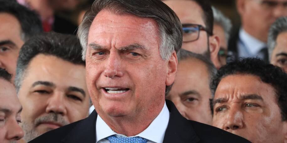 Ministro Alexandre de Moraes autoriza defesa de Bolsonaro a acompanhar depoimento sobre arma