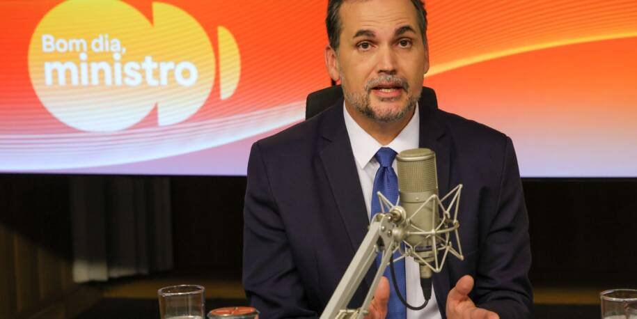 Ministro Bruno Moretti revela como Brasil contornou crise energética com lucros