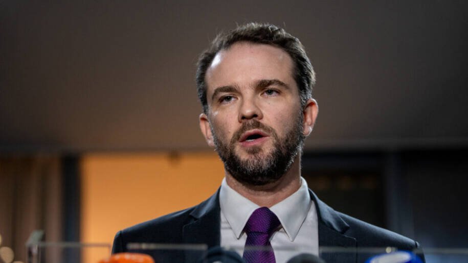 Ministro Dario Durigan anuncia limitação de apostas na Copa do Mundo de 2026