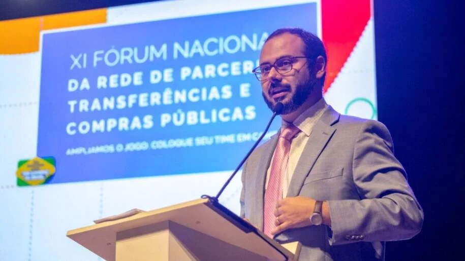 Ministro Paulo Pereira anuncia parcelamento de dívidas de MEIs em até 12 anos