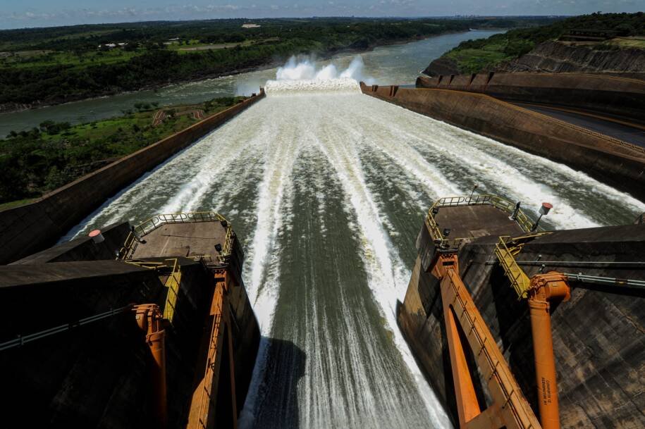 MME anuncia leilões de energia com regras rígidas e contratos até 2030