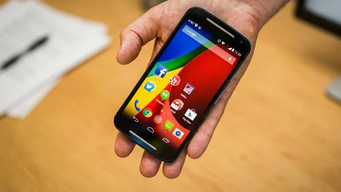 Motorola revela por que fabricantes abandonaram celulares com tela pequena