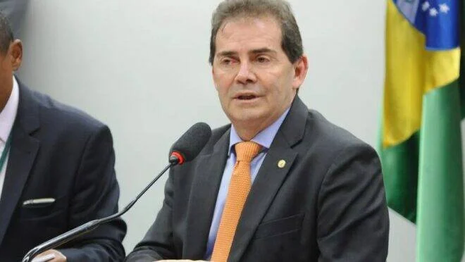 Paulinho da Força apoia reeleição de Tarcísio e gera expectativa nas eleições
