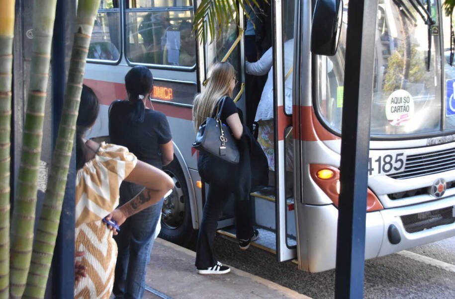 Prefeita Adriane Lopes decide futuro do transporte em Campo Grande após crise