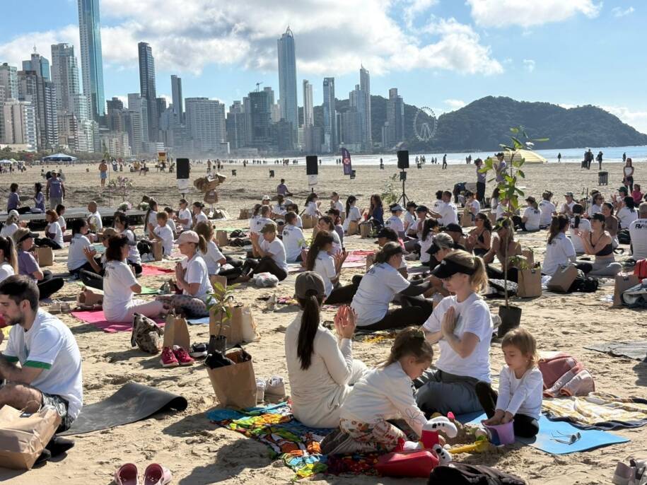 Prefeitura de Balneário Camboriú celebra Dia Internacional do Yoga com evento gratuito