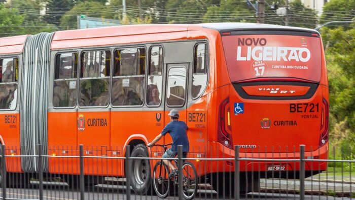 Prefeitura de Curitiba aprova Lei da Rabeira e multa chega a R$ 600,00