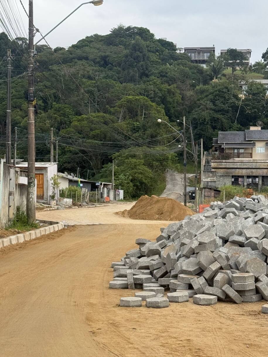 Prefeitura de Itapema acelera obras do 'Avança Itapema' e transforma bairros